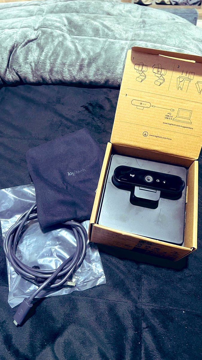 TroyeKnightST's tweet photo. “X” haz tu magia. 
Vendo cámara brío (usada como nueva). Excelente estado y con todos sus accesorios.
Cali o alrededores. https://t.co/4fqxgtksn5