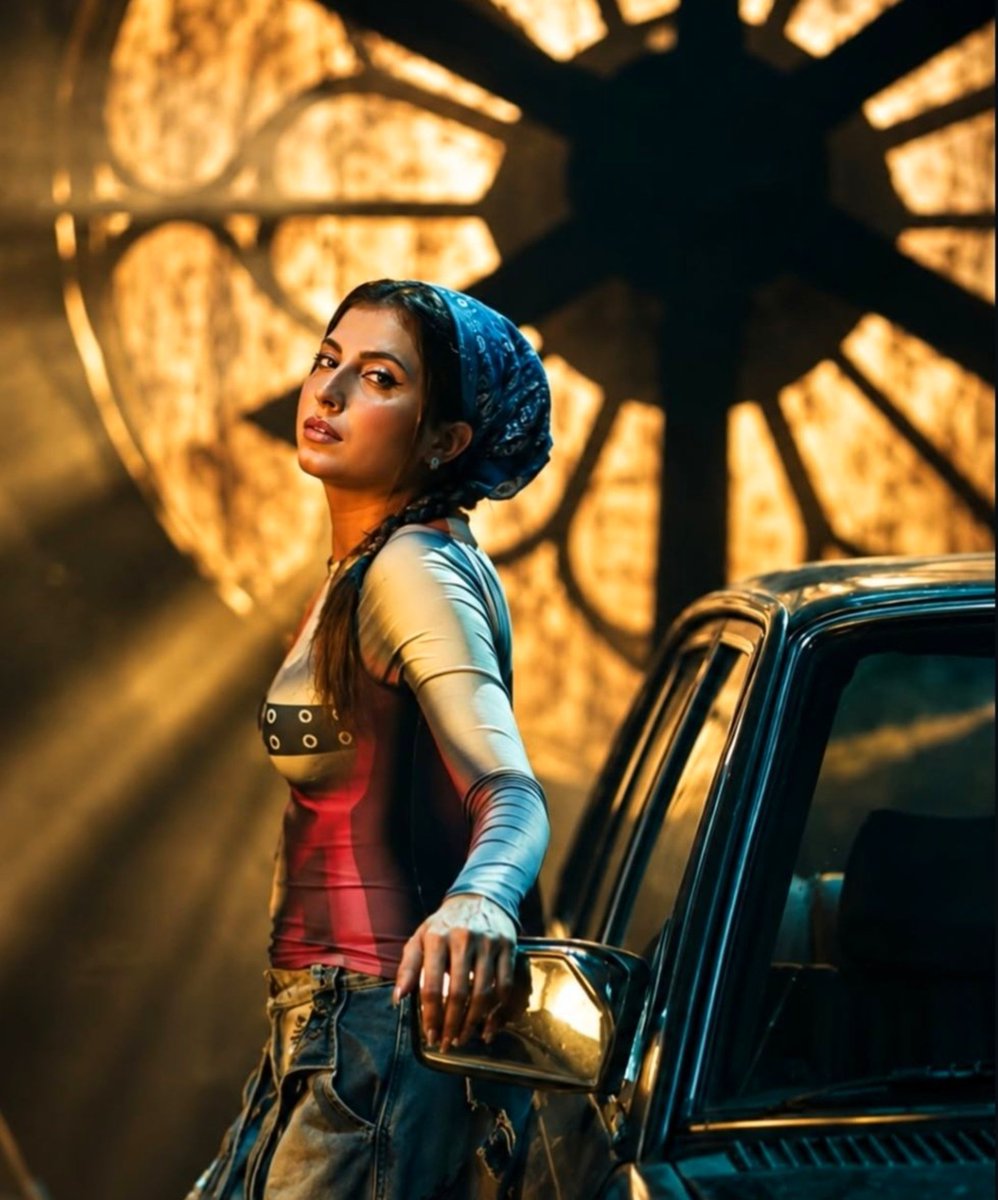 Pagluuuuuuuu's tweet photo. The Baddie has arrived🖤🔥

A certified heart-stealer with an aura that speaks for itself✨

#NoSnitchingTeaserOut 
@Farrhana_bhatt 

#FarrhanaBhatt
#FarrhanaRebellions 
𝓾𝓯𝓯𝓯 𝓜𝓲𝓼𝓼 𝓑𝓱𝓪𝓽𝓽 𝓪𝓪𝓰 𝓱𝓲 𝓵𝓪𝓰𝓪𝓭𝓲𝓲𝓲🤌🏻🔥 https://t.co/fMtsPrUQZs