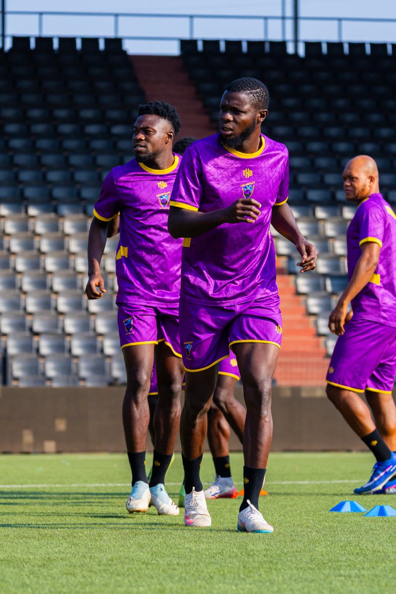 MedeamaSC's tweet photo. One Goal. One Mission. 🏆😤 https://t.co/VzsZslEhoA