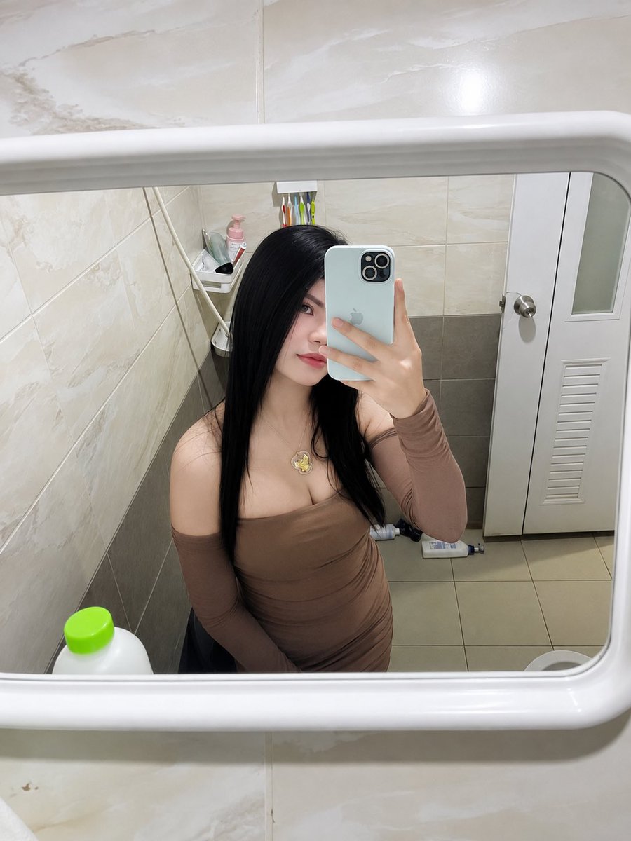 Fahsmnjf's tweet photo. เหงาโสดอยากมีแฟน https://t.co/1XeJuCSB2C