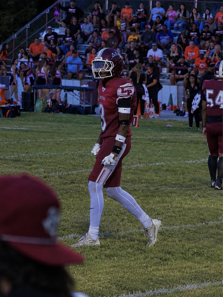 D18vasquez's tweet photo. Forever grateful to be blessed with the spot i’m in right now🙏🏾Let’s continue to work coaches.#AGTG #Repthe830 https://t.co/Oj4CDBiSQp