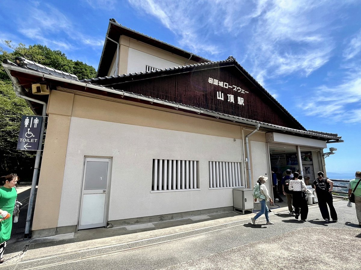 Labordequipo's tweet photo. 20歳の誕生日となると、やっぱりみんなにお酒飲もうねって言われる笑
明日デートだから今日はまだ初飲酒はやめておこうとなりました🫪
お友達ともいつか飲みたいし、お酒が極端に弱くないことを祈る、、、 https://t.co/MPFehu3q1l