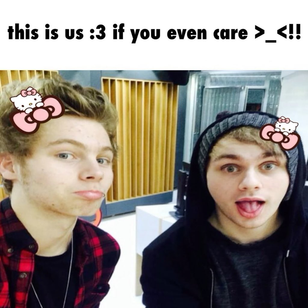 cIubsos's tweet photo. hello #5sostwt please let me in (ᵕ ó ᴗ ò) 

★ adri, 24yo
☆ stanning since 2014
★ saw them @ rowyso, t5soss and eas tours! 
☆ i stan all 4 
★ muke lane (big cake fan)
☆ BLENDER!!!! ٩(^ᗜ^ )و ´- https://t.co/Y75lLXbHdp