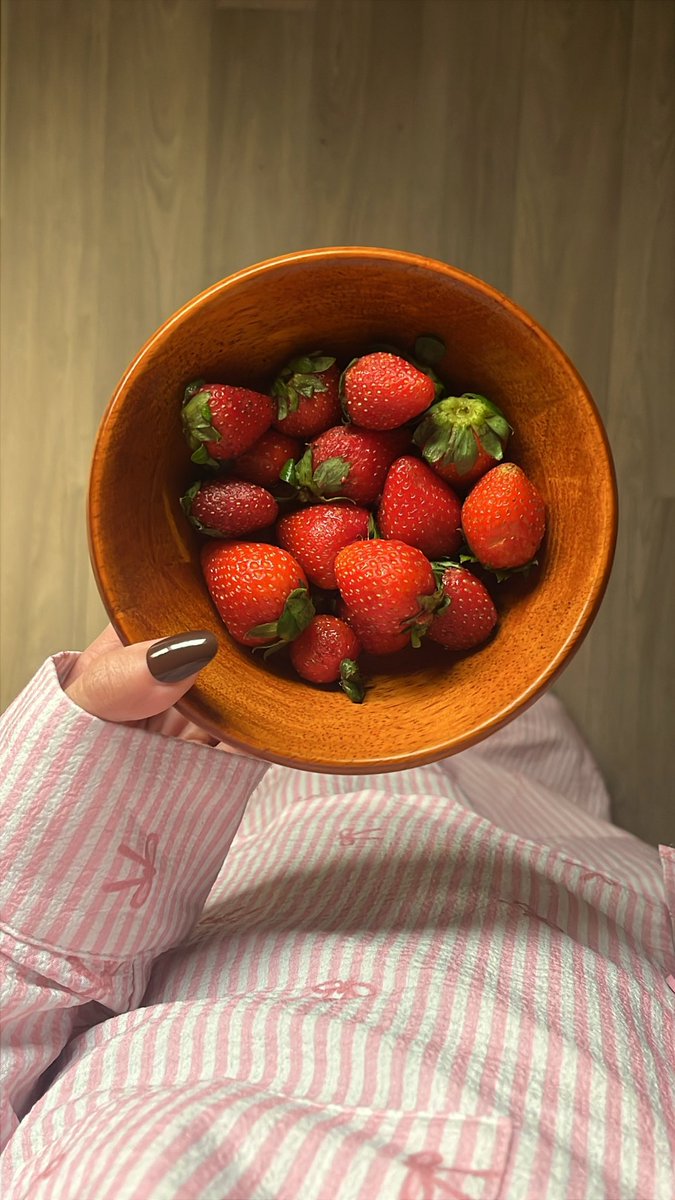 qpilir's tweet photo. يممممييي 😋 https://t.co/RPIbxu5KZ0