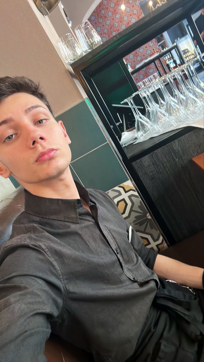 NilsLarsen_OF's tweet photo. Before the modeling… there was the waiter uniform.
Would you have left me a good tip? 😏

#NilsLarsen #Throwback #Prague https://t.co/JUo5zKCh8P