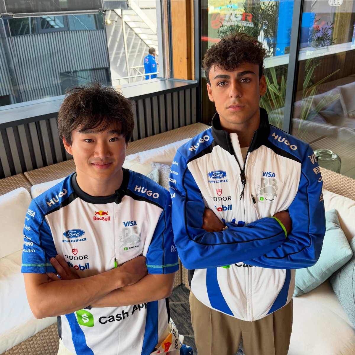 lindbladnews's tweet photo. Arvid about Yuki:

"It's different from Liam, but I also enjoy working with him. He's funny. He's a bit quieter, he doesn't talk a lot, but when he does say something, it's always very amusing. Since English isn't his first language, he's perhaps less expressive. But he's very nice, it's great to share the garage with him. He's a cool guy."

[Autohebdo]
