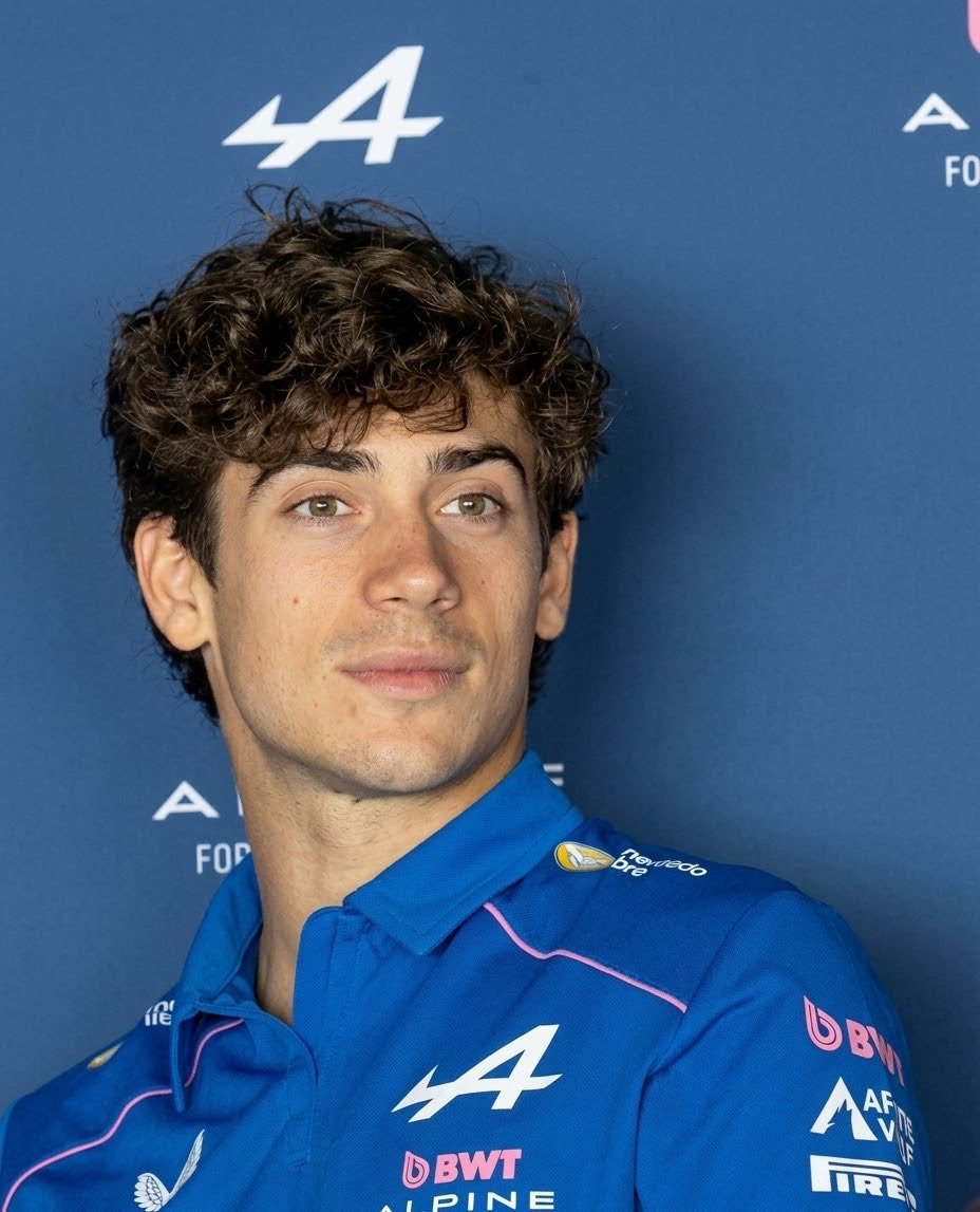 dulcelando's tweet photo. and some ppl have the audacity to call him ugly https://t.co/tRYtfSuFg0
