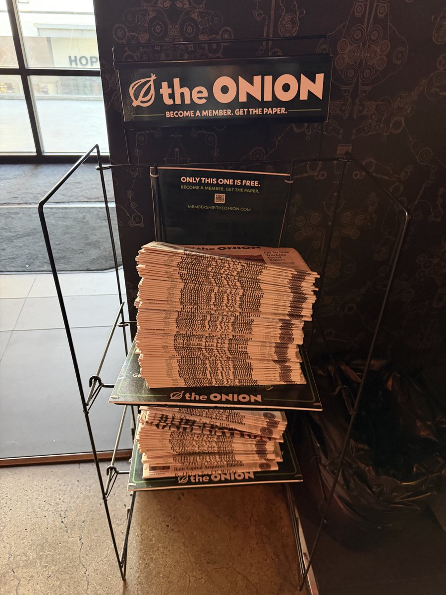 jinderalla88's tweet photo. First time seeing physical copies of @TheOnion in forever, and I open it up to see this?? Um, incredible? 😂 https://t.co/2ssk3khbRS