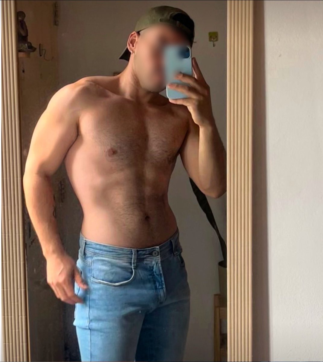 timbiguyxxx's tweet photo. Hey #Houston I’m Tim, new in town, retweet this if you are in the area and want to fuck 😈 https://t.co/f8CzEXCVrX