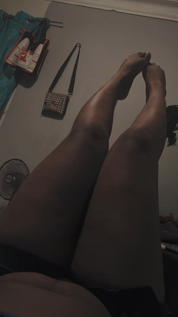 societyhatesty's tweet photo. Thick thighs save lives thread>>>😌 https://t.co/Enpq2Mr7B5