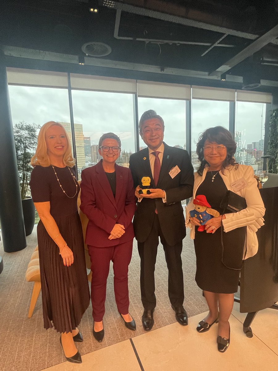 AmbJapanUK's tweet photo. Fantastic dinner to celebrate Greater Manchester Japan Day 2026!! 🎉㊗️
Thank you, 🇯🇵 Honorary Consul @joanneeahmed, for kindly hosting the dinner 🙏 https://t.co/jgg5exKCB0