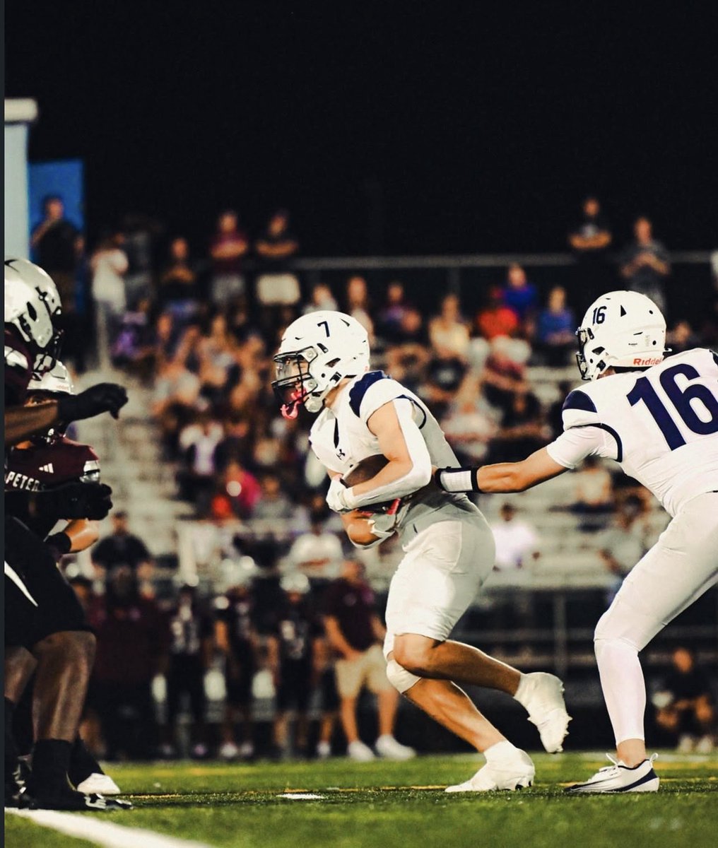 ButtendorfTyler's tweet photo. To all college coaches my old X account has gotten hacked. I will now be communicating through this twitter account. @Coach_Ander5on @martin_manson3 @CoachQTheHC @PhilipSimplicio @speedybryan @CWinslow37 @CoachKevinKehoe @CoachGlowa @CoachJEleazer https://t.co/9TirgvZRAS