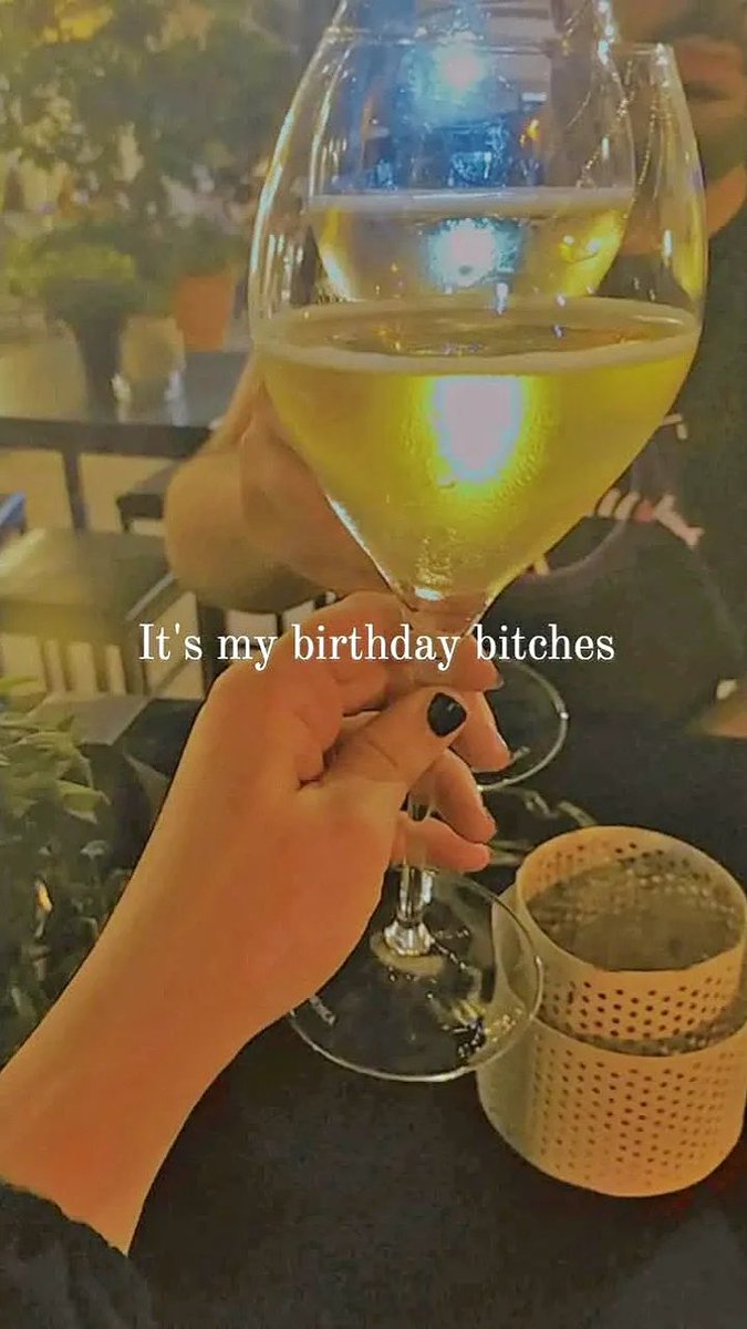 Cb97goredoll's tweet photo. #BirthdayGirl #ItsMyBirthday #BirthdayQueen #SeptemberBaby #September11 #11September #Chapter35 https://t.co/QhTvajnj1E
