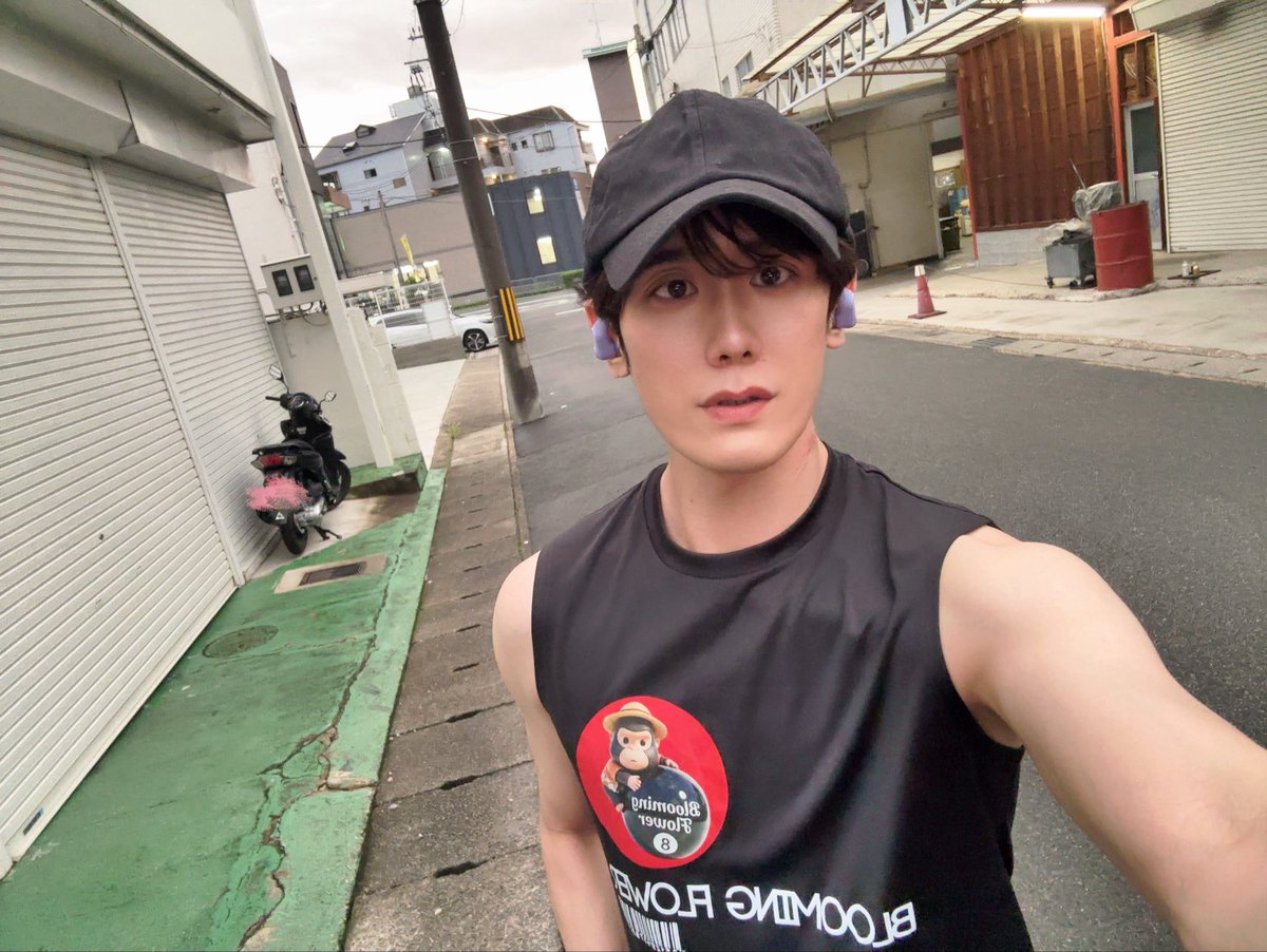 applegorilla00's tweet photo. 「いいよ」と「本当にいいよ」の
間には、
大きな境界線があるのかもしれない。

脱衣所のニュースを見ていて
そんなことを考えた。
「OKの境界線。」

続きはプロフィールの
リットリンクから🦍🍎 https://t.co/NvMhGD7KN2