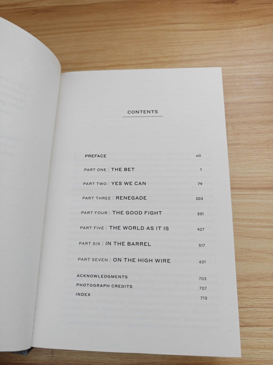 jungakim1's tweet photo. After reading A Promised Land, I understood Obama a little better. 📚 It’s far more personal than a typical political memoir—full of doubts, setbacks, family moments, and major decisions from Chicago to the White House. It reads less like politics and more like a life story. https://t.co/3UMD0CXKe7