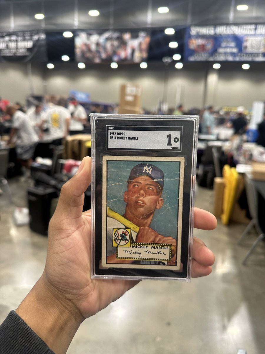 legacycardz777's tweet photo. Fresh pickups from Dallas Card Show
DAY 1 — added some serious heat to the inventory. 💎
See something you like? Shoot us a DM
#DallasCardShow #SportsCards #CardShow #CardCollector #VintageCards https://t.co/KhB1zS7l2C