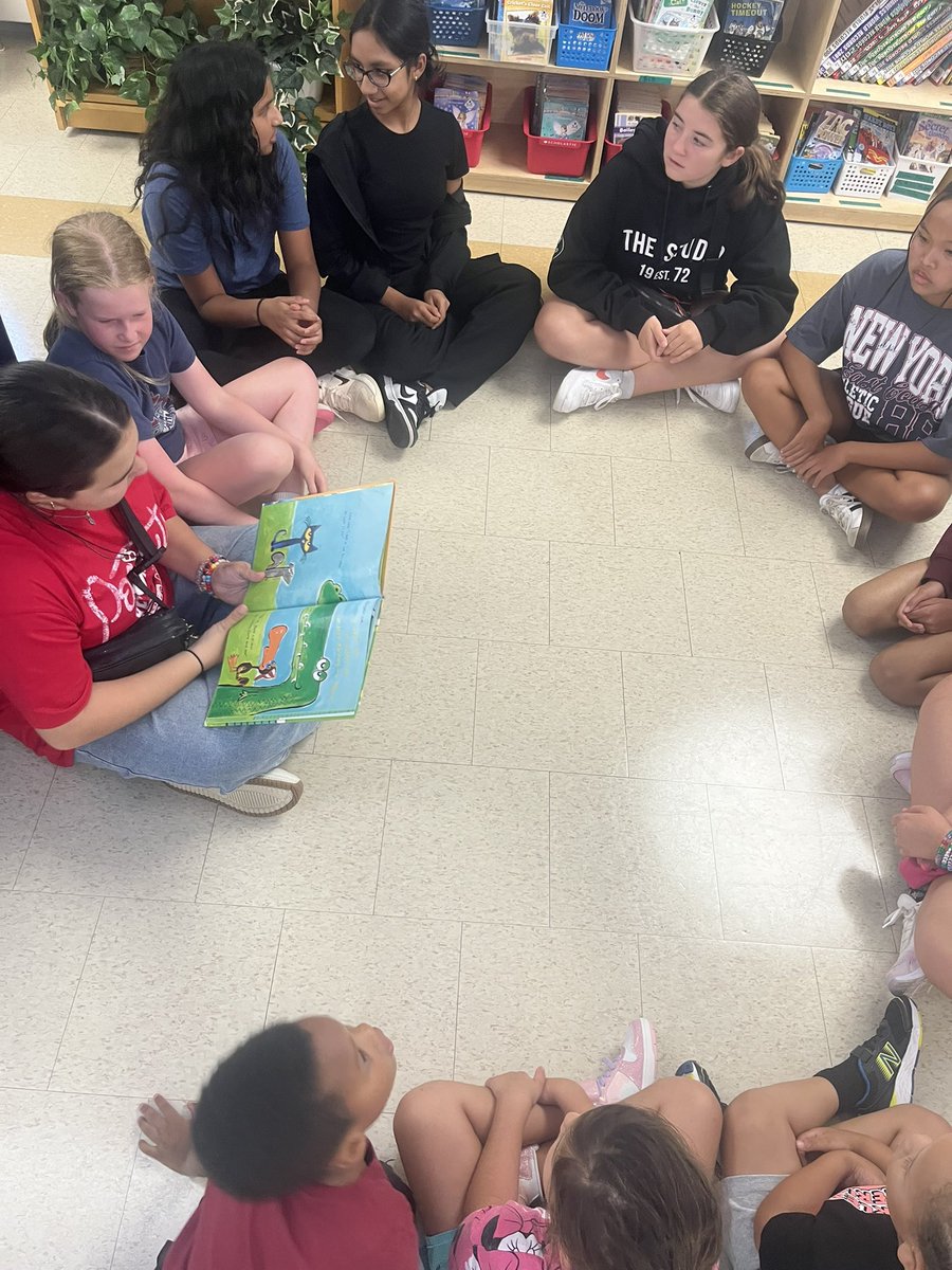 MrsSelvaggi's tweet photo. Spending time with our little friends is going to be a fun way to be leaders and role models and maybe learn empathy, patience, and different learning styles! https://t.co/Si3WpM9C0d