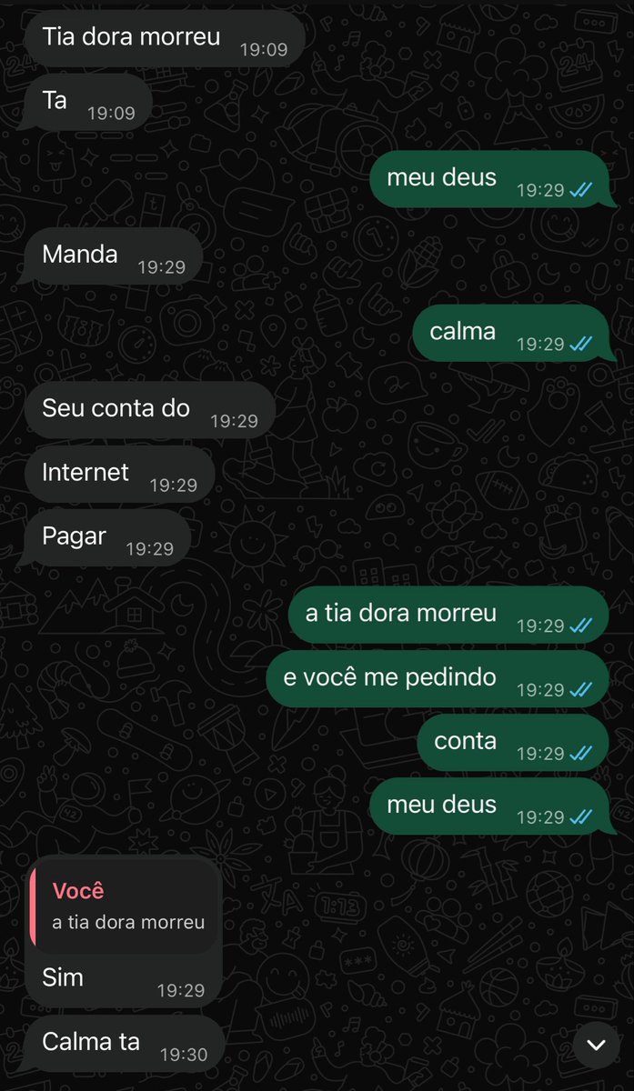 kraniomoinark's tweet photo. minha mãe me mandando mensagem do nada falando q alguém próximo de mim morreu pqp https://t.co/Yfbn6fwaxt
