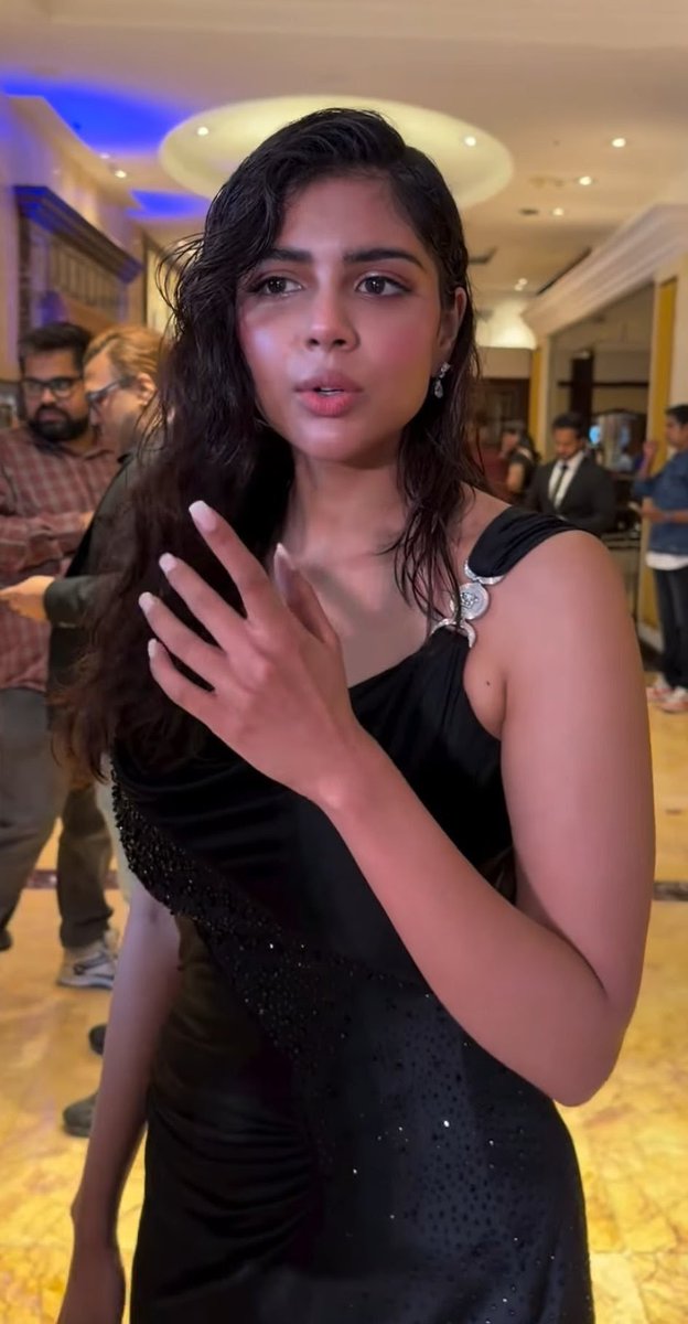 Starletsirens's tweet photo. Kalyani Priyadarshan fappers anyone?💦 https://t.co/EkEulm7f17