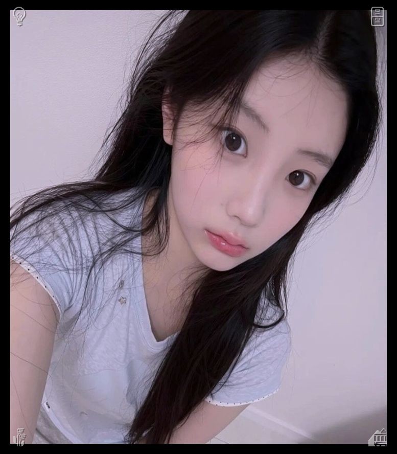 2xxiv4k's tweet photo. 🛞Gaming Together with a Pal My companion is of tender age. That evening, I prepare a fillet of bass, flavored with lemon and herbs, and dine on the veranda, observing the moon ascend above the sea. The ocean glistens under the lunar glow, tranquil and serene, a realm unto itsel https://t.co/oa4mpjeNGO