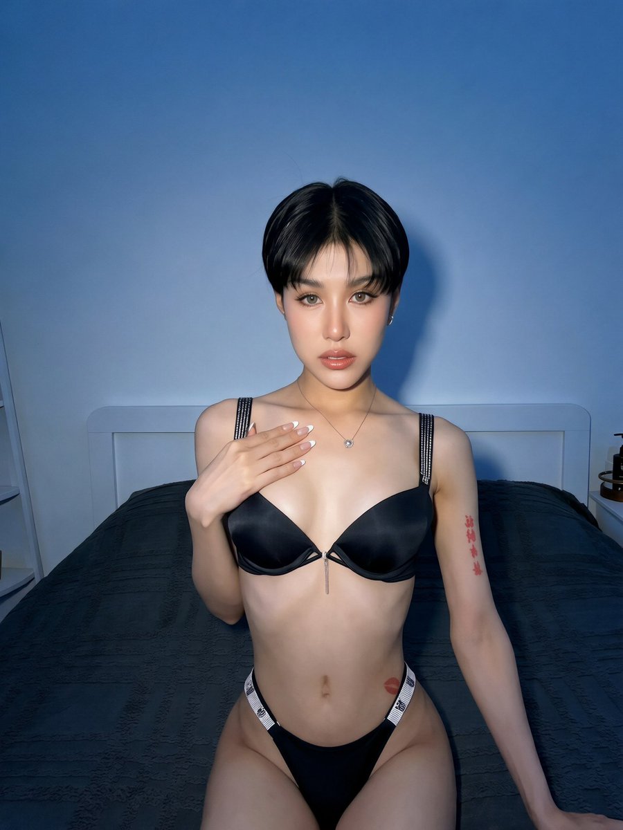 pifckers's tweet photo. #ladyboy_both_in_Riyadh
#ladyboy_saudi  
#ladyboy_riyadh https://t.co/bCpt6BSFDQ