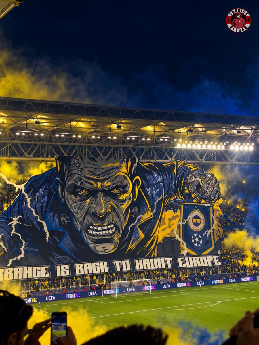 UltrasTurkish's tweet photo. Fenerbahçe taraftarının ve Türk tribünlerinin son dönemde yaptığı en güzel koreografilerden biri diyebilir miyiz? 

Kesinlikle diyebiliriz.

Fotoğrafın muazzamlığına bir bakın… 🔥

❓Peki Fenerbahçe taraftarı, bu koreografide bize ne anlatmak istedi? Koreografinin hikayesi ne?

"Frankenstein’ın canavarı basitçe dirilen bir canavar değil. Parçaların bütünleşmesinden oluşuyor.

Tıpkı Fenerbahçe gibi.

Tarihimiz, anılarımız, efsanelerimiz, taraftarlarımız, acımız, tutkumuzla;
parçaların birleşmesiyle oluşan bu canavar, tüm camia sayesinde hayata döndü."