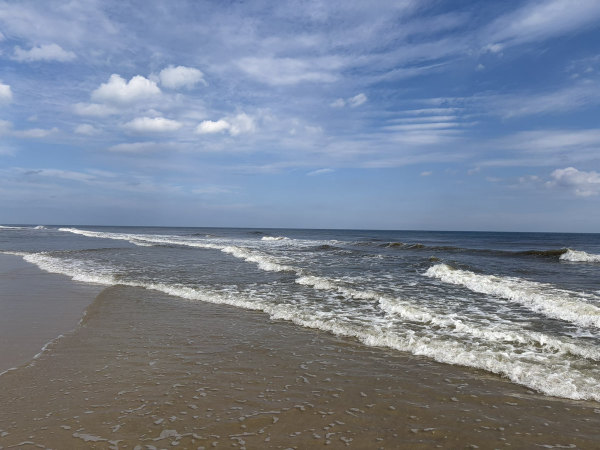 silvrgoat06's tweet photo. Locals summer on LBI #LBI #JerseyShore #LocalSummer #Beach #Beachlife #Summer https://t.co/w3Ul15cGSN