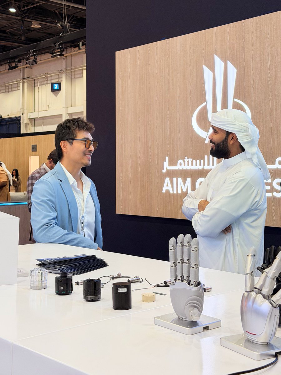 LinkerbotHQ's tweet photo. That's a wrap on @AIM_Congress 🇦🇪
Three days, a lot of good conversations, and one hand that never left the table. 
Thanks, Dubai

#AimCongress #Linkerbot #Linkerhand https://t.co/PHP3T4UTzM