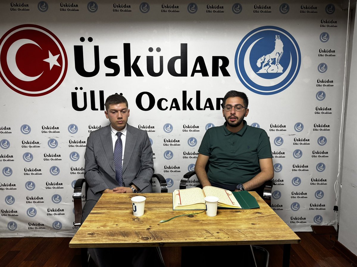 uskudarocak's tweet photo. Üsküdar Ülkü Ocakları olarak her hafta olduğu gibi başta Gazi Mustafa Kemal Atatürk ve Silah Arkadaşları, Başbuğumuz Alparslan Türkeş ve Ülkücü Şehitlerimizin ruhları için Kuran-ı Kerim Tilaveti gerçekleştirdik. https://t.co/3Xtr9KNbjs
