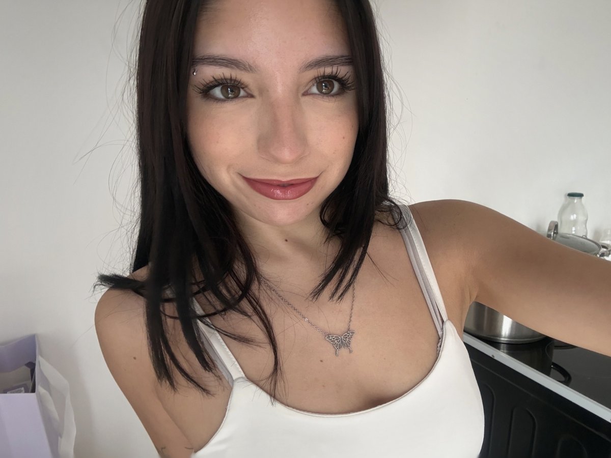 wavepeachy04 tweet picture