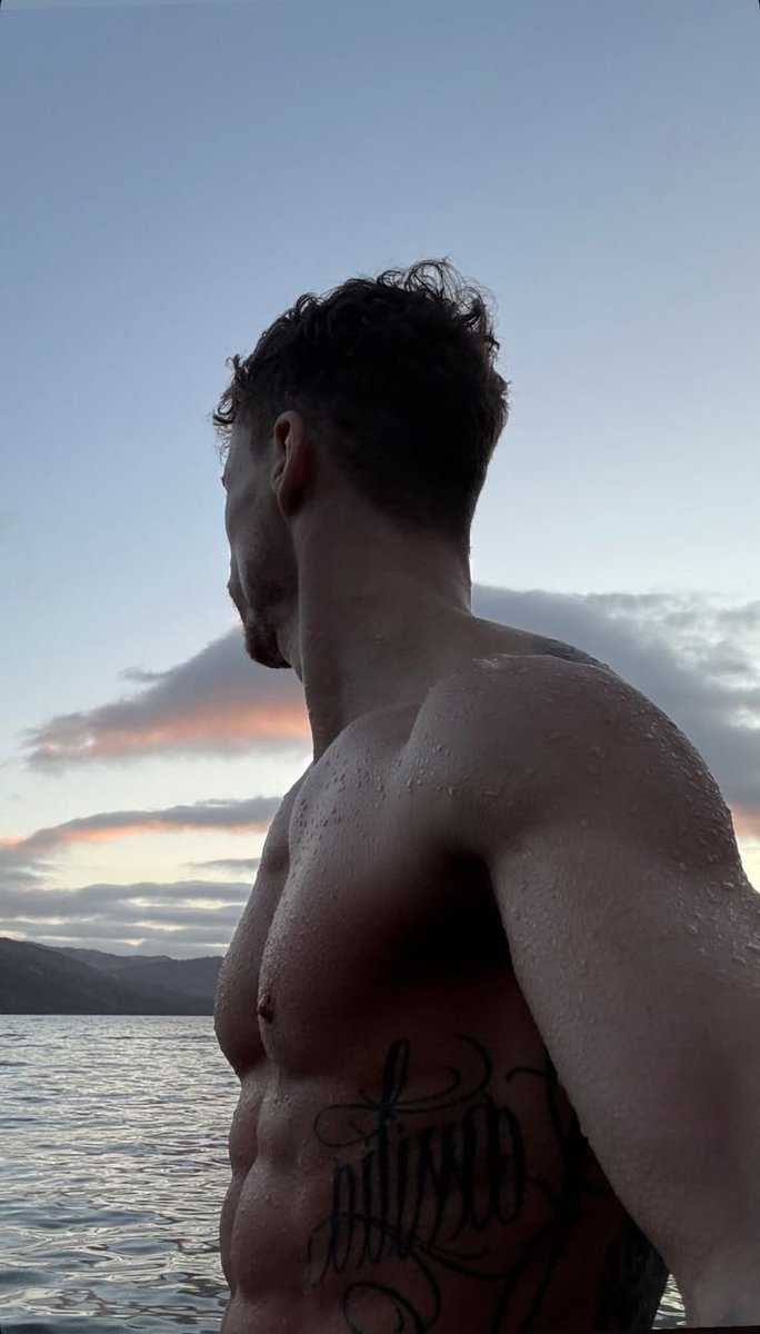 Karstarkss's tweet photo. 🌊 https://t.co/9hVThZKDNT