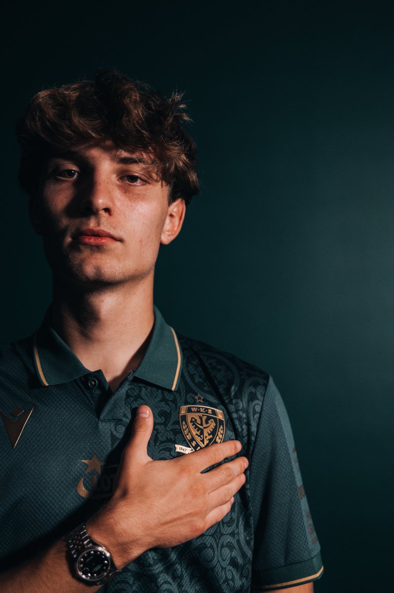 mercatosphera's tweet photo. 🇵🇱 El #SlaskWroclaw ha fichado al medio-ofensivo polaco Karol Borys (19 | #KVC_Westerlo) como agente libre. Firma hasta junio de 2029. https://t.co/Ff3hUf5VRI