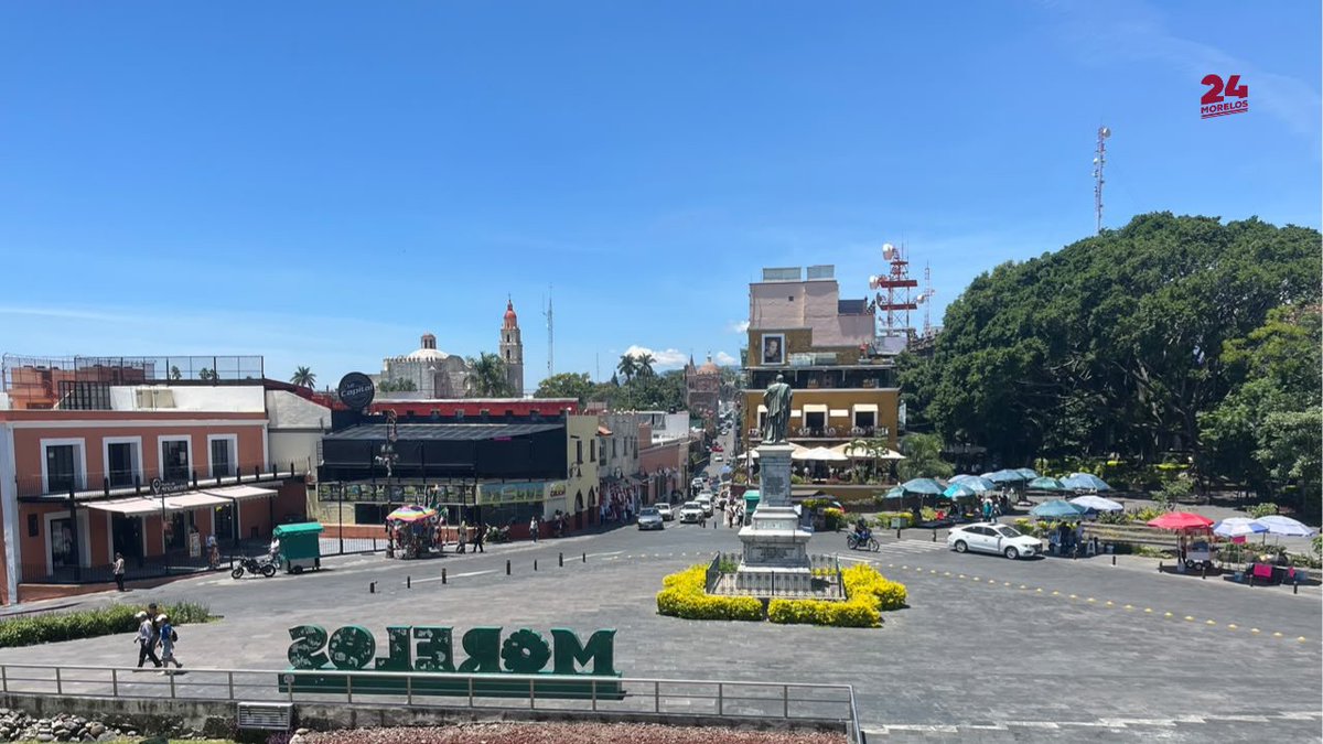 24_morelos's tweet photo. UFFF, QUÉ VISTA DESDE CUERNAVACA

Esta tarde de jueves, casi viernes, casi #findesemana, te compartimos esta postal desde el Centro de #Cuernavaca, donde se observa un cielo despejado que da paso libre al sol, que no da tregua en esta #calurosa tarde.

¿Cómo se encuentra desde donde nos lees?
