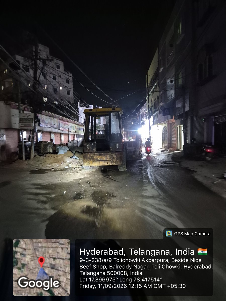 hamzamynu's tweet photo. @GHMCOnline @CommissionrGHMC
MD lines situation is worst since 5+ years. Mosquitos + bad roads. No cabs are accepting rides due to this. I got my bike punctured 10 times. Let me know if this can be fixed so that I can move out of this area. https://t.co/DKV3bjjHR7