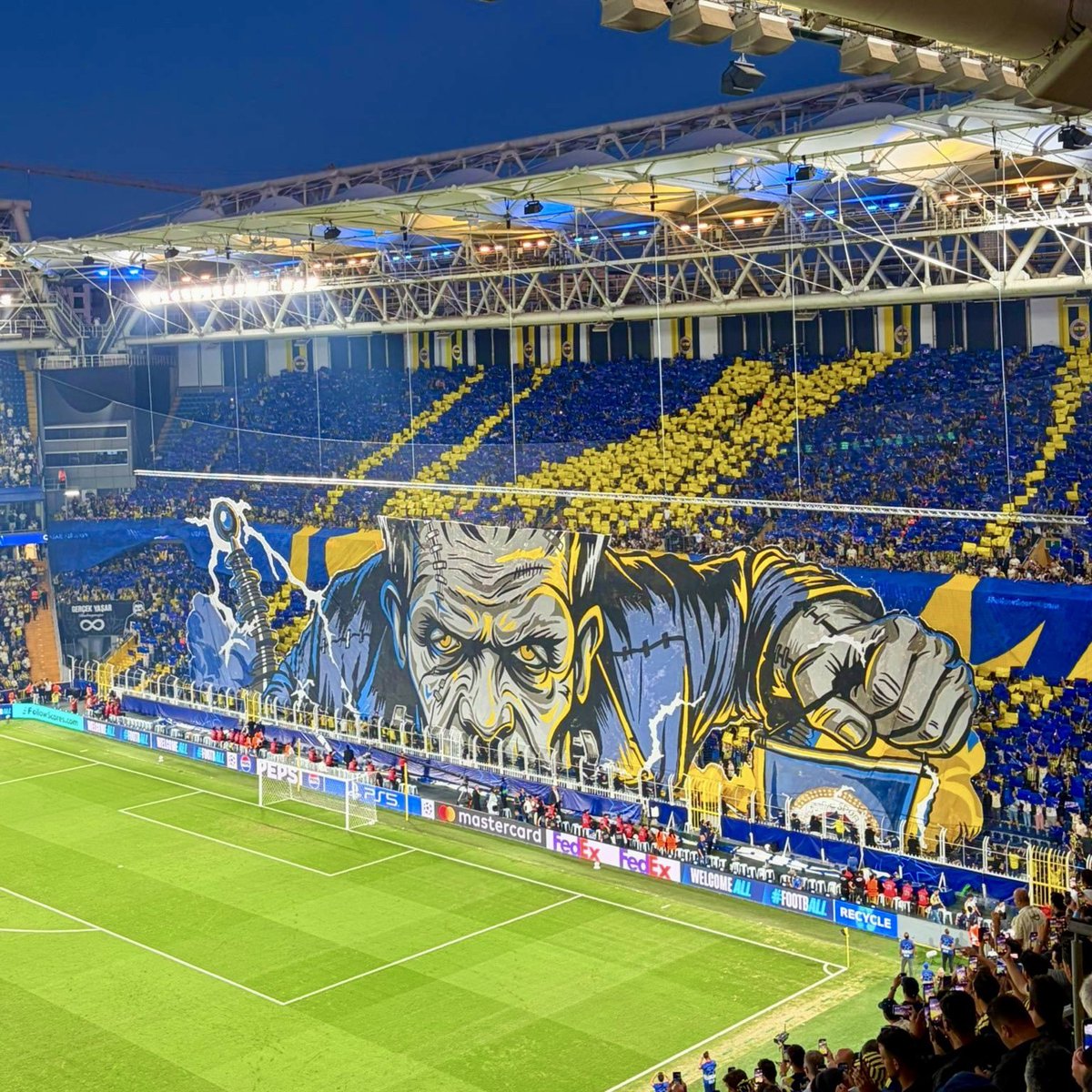 SportBuzzHub tweet picture
