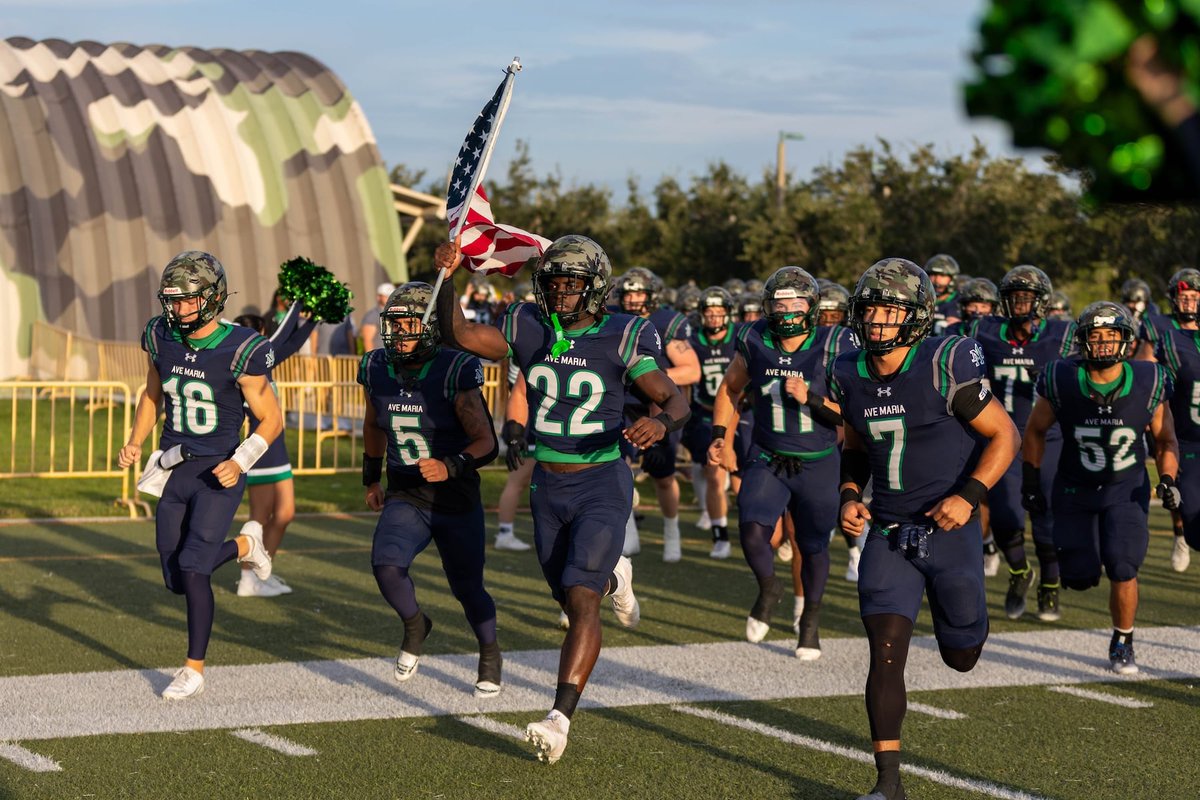 avemariauniv's tweet photo. Alumni Homecoming is October 23-25, 2026. Join us for the first-ever Alumni Awards at halftime, honoring the classes of 2021, 2016, 2011, and 2006, plus a full weekend of events. Register: https://t.co/edXNgZMOU1 https://t.co/SqgwjK2Xpq