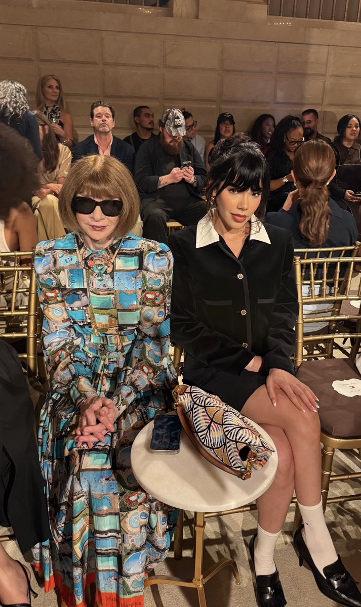 KeniaOsReport's tweet photo. Kenia Os &amp; Anna Wintour. https://t.co/HovABJmpPm