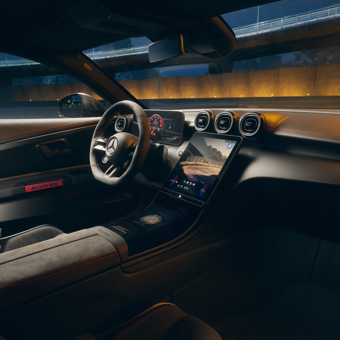 Motor1com's tweet photo. Mercedes-AMG has finally given the CLE a V8. Meet the 646 Spezialanfertigung

• 4.0-liter V8
• 637 horsepower
• Special body kit
• 193-mph top speed

Only 30 646 Spezialanfertigungs will be built. https://t.co/NPPl3Wd53f