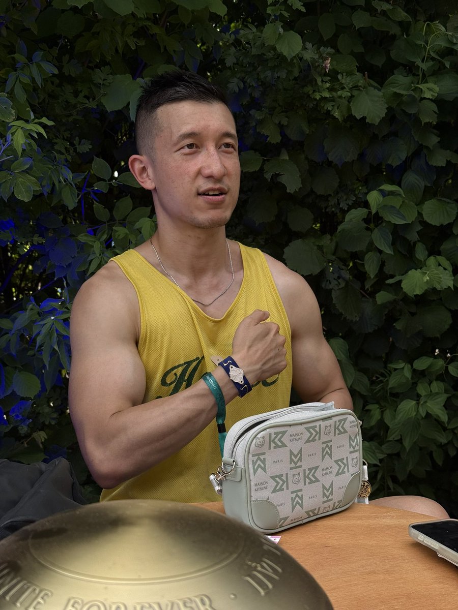 ryanandcc's tweet photo. i know everyone thirsts after ryan but idk i was kinda feeling my arms here https://t.co/tQaBSzgmSy