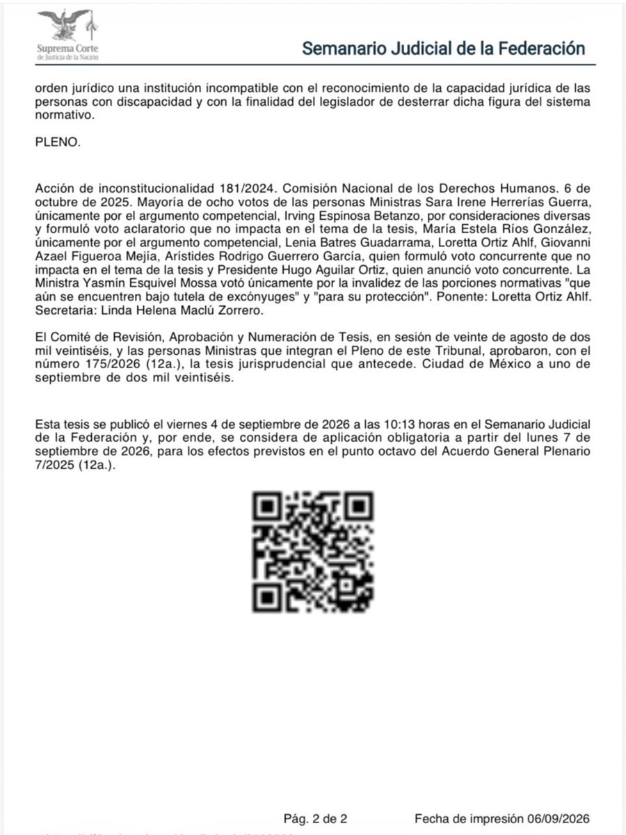 aida_aixa's tweet photo. ¿Se puede otorgar ante notario público una escritura de designación anticipada de apoyos en aquellas entidades en que el Código Civil local todavía no la contempla?

Sí. Considero jurídicamente sostenible documentar anticipadamente la elección de apoyos y las directrices para su actuación. La autonomía de la voluntad y la regulación de los contratos innominados aportan un fundamento adicional para instrumentar esa decisión.

En el Estado de México, el artículo 7.102 del Código Civil reconoce los contratos atípicos o innominados. Éstos se rigen por las reglas generales de los contratos, las estipulaciones de las partes y, para suplir sus omisiones, las disposiciones del contrato regulado con el que tengan mayor analogía.

En pocas palabras, el propio ordenamiento permite celebrar contratos cuyo contenido específico aún carece de una regulación particular, dentro de los límites de la ley.

Pensemos en una persona que desea prever quién le ayudará a comprender documentos o comunicar sus decisiones cuando requiera asistencia. Si la persona elegida acepta asumir esas obligaciones, podemos sostener un encuadre contractual para acordar los apoyos, sus alcances y las directrices que deberán observarse.

La elección corresponde a quien recibirá el apoyo; la aceptación de la persona designada permite integrar el consentimiento contractual. Si únicamente comparece quien hace la elección, la escritura documentará su voluntad de manera anticipada, quedando pendiente la aceptación para configurar ese acuerdo.

Este razonamiento debe adminicularse con el artículo 12 de la Convención sobre los Derechos de las Personas con Discapacidad, que reconoce la capacidad jurídica en igualdad de condiciones, el acceso a apoyos y las salvaguardias para respetar los derechos, la voluntad y las preferencias de la persona.

Además, el criterio de la Primera Sala de la SCJN, registro 2025657, reconoce la elección y designación de apoyos ante notario para facilitar la manifestación de voluntad.

La reciente jurisprudencia del Pleno, registro 2032586, complementa este marco: las disposiciones locales de interdicción que restringen la capacidad jurídica de las personas adultas con discapacidad se entienden derogadas desde el 8 de junio de 2023, independientemente de la implementación gradual del Código Nacional.

Conviene precisar el alcance de estos criterios en nuestra actuación. Los notarios no estamos facultados para ejercer control difuso de constitucionalidad o convencionalidad y dejar de aplicar, por decisión propia, una norma jurídica por considerarla contraria a la Constitución o a los tratados internacionales. Nuestra intervención debe desarrollarse dentro de las atribuciones que nos confiere la ley.

Por su parte, los particulares pueden otorgar ante nosotros contratos innominados cuyo objeto y estipulaciones sean lícitos, respeten el orden público y los derechos de terceros, y cumplan los requisitos de existencia, validez y forma aplicables. En esa libertad contractual se apoya el encuadre que aquí propongo.

También debemos recordar que la obligatoriedad de la jurisprudencia prevista en el artículo 217 de la Ley de Amparo se dirige a las autoridades jurisdiccionales, conforme a las reglas de competencia y jerarquía que establece dicho precepto. Los notarios, en el ejercicio de nuestra función fedataria, quedamos fuera de ese ámbito de obligatoriedad.

Sin embargo, las jurisprudencias constituyen referencias útiles para conocer la interpretación que realizan los órganos jurisdiccionales del Estado mexicano sobre la aplicación armónica de las normas que integran nuestro sistema jurídico. Su estudio contribuye a sustentar el razonamiento jurídico y a precisar el alcance de los instrumentos que autorizamos.

De esta lectura conjunta sostengo la posibilidad de formalizar la elección anticipada y, con la aceptación correspondiente, estructurar un contrato innominado de apoyos, atendiendo a la legislación de cada entidad.

La escritura deberá precisar las tareas de asistencia, las circunstancias para prestarla, las directrices, la modificación o terminación del acuerdo y las salvaguardias frente a conflictos de intereses e influencia indebida. Su alcance será facilitar las decisiones de la persona conforme a su voluntad y preferencias.

Por tanto, la previsión puede comenzar hoy: elegir a nuestros apoyos, acordar cómo actuarán y dejar documentadas las instrucciones que deseamos que respeten.