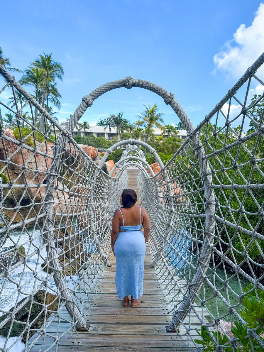 celiiimar's tweet photo. Taking in all the colorful beauty of Marina Village at Atlantis Bahamas. The vibrant architecture, charming storefronts, and tropical atmosphere made it such a beautiful place to explore! https://t.co/mNmqtNjHg3