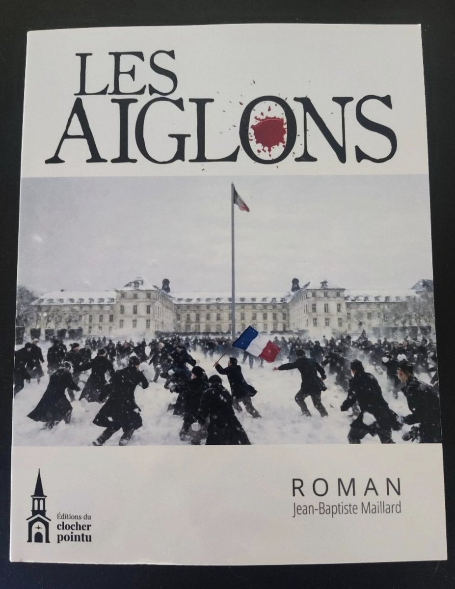 jbmaillardlitte's tweet photo. Une lectrice, Nathalie, m'envoie ce message :

"Ça y est. Je reviens de chez ma libraire avec votre ouvrage !"

Alors... bonne lecture chère Madame !

#vendredilecture #roman #rentréelittéraire #LMSC #lycéemilitaire #SaintCyr #StCyr https://t.co/r7qc6XFWdE