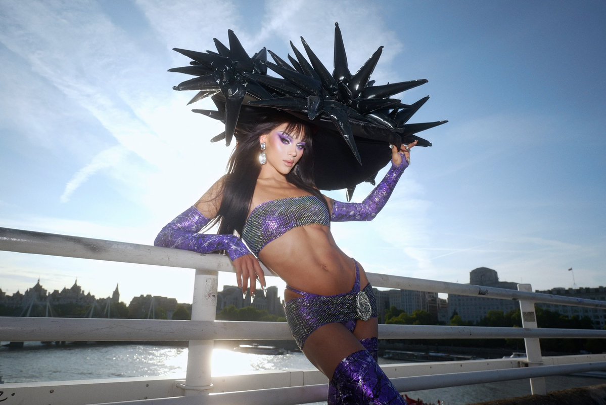 fleshhq's tweet photo. ✶ flesh looks picturesque in new photos for her Baddie Ball runway ! 

📸@|ewan.ker.hp https://t.co/yEt70wYOpf