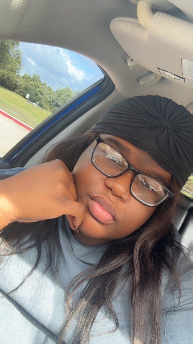 PlusSizeHoochie tweet picture