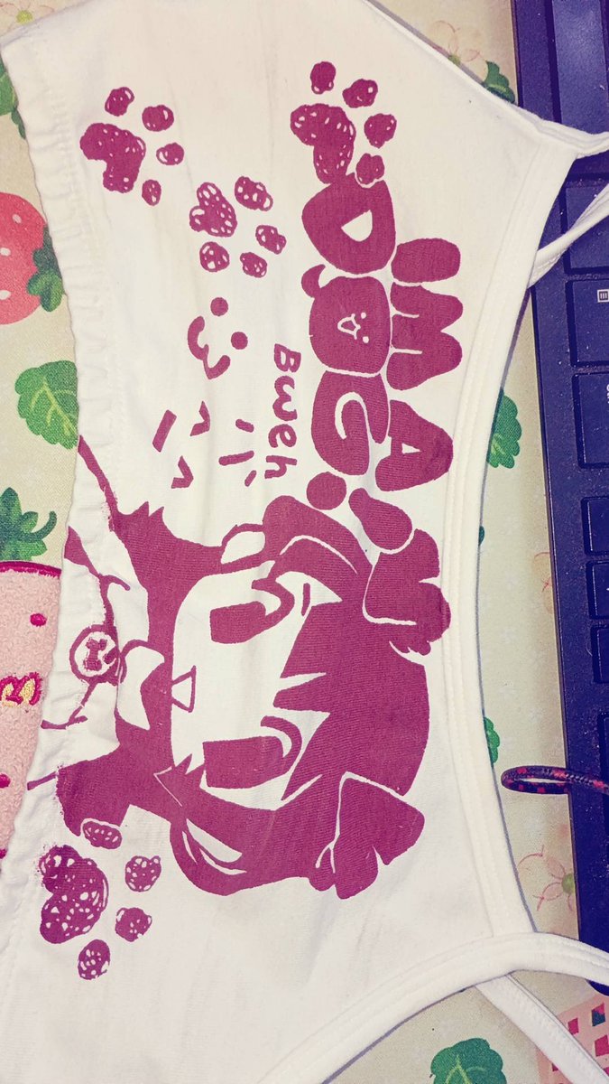 Tori_Strawbery's tweet photo. i got stuff from @cubeudesigns i absolutely love it's so cute!! https://t.co/WdzdaizkzM