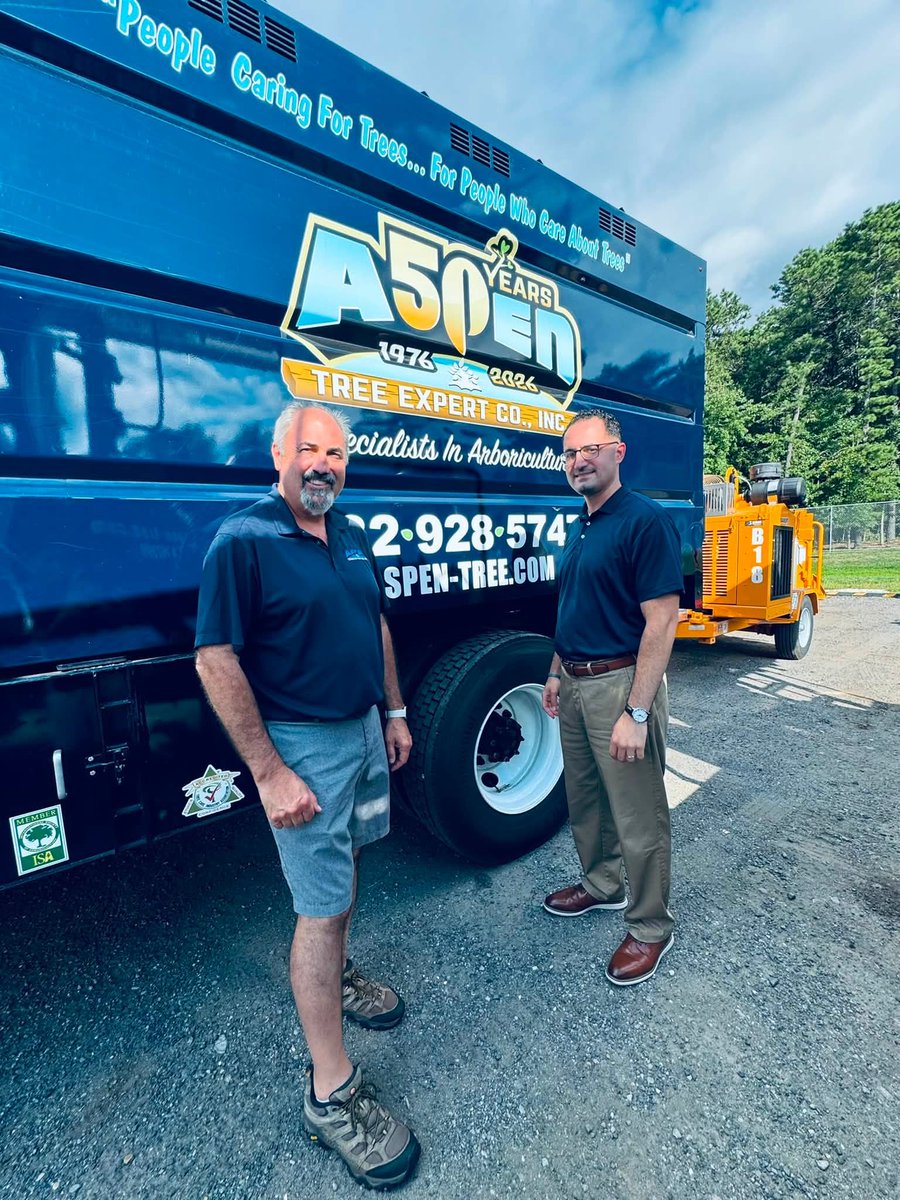 Jackson_Twp's tweet photo. Jackson Township recognizes "Aspen Tree Experts" for it's "Small Business Highlight" program | Community | https://t.co/udxiiJi2ri https://t.co/jL5rTIaF7h