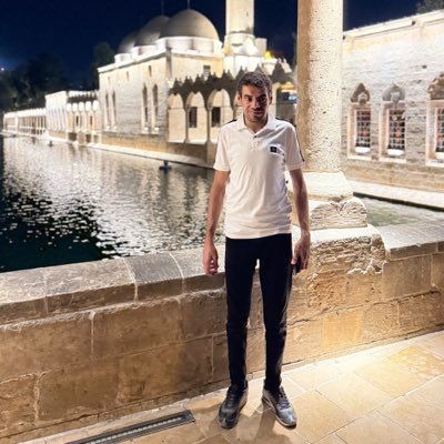 ToprakHakan7's tweet photo. #YeniProfilResmi https://t.co/erWhlLMFtT
