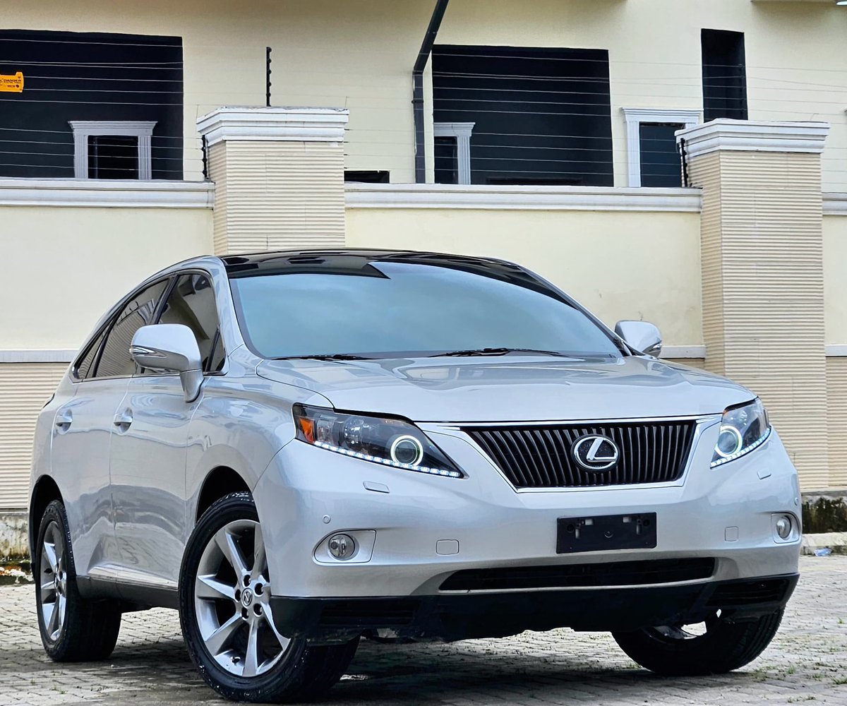ugwuodoedwin's tweet photo. 2012 lexus rx350 (Fullest Option)

• Accident free
• Panoramic roof
• 180degree camera
• Automatic Folding mirrors
• Headlamps washer
• Intelligent Headlights
• Proximity sensors
• Lexus park assist
• Mileage low 75,247
• Mark Levisson Speakers
• Automatic massage seats
• Ventilated Leather Seats
• Keyless Entry, V6 engine

Price: 19.5M
Location: Lagos