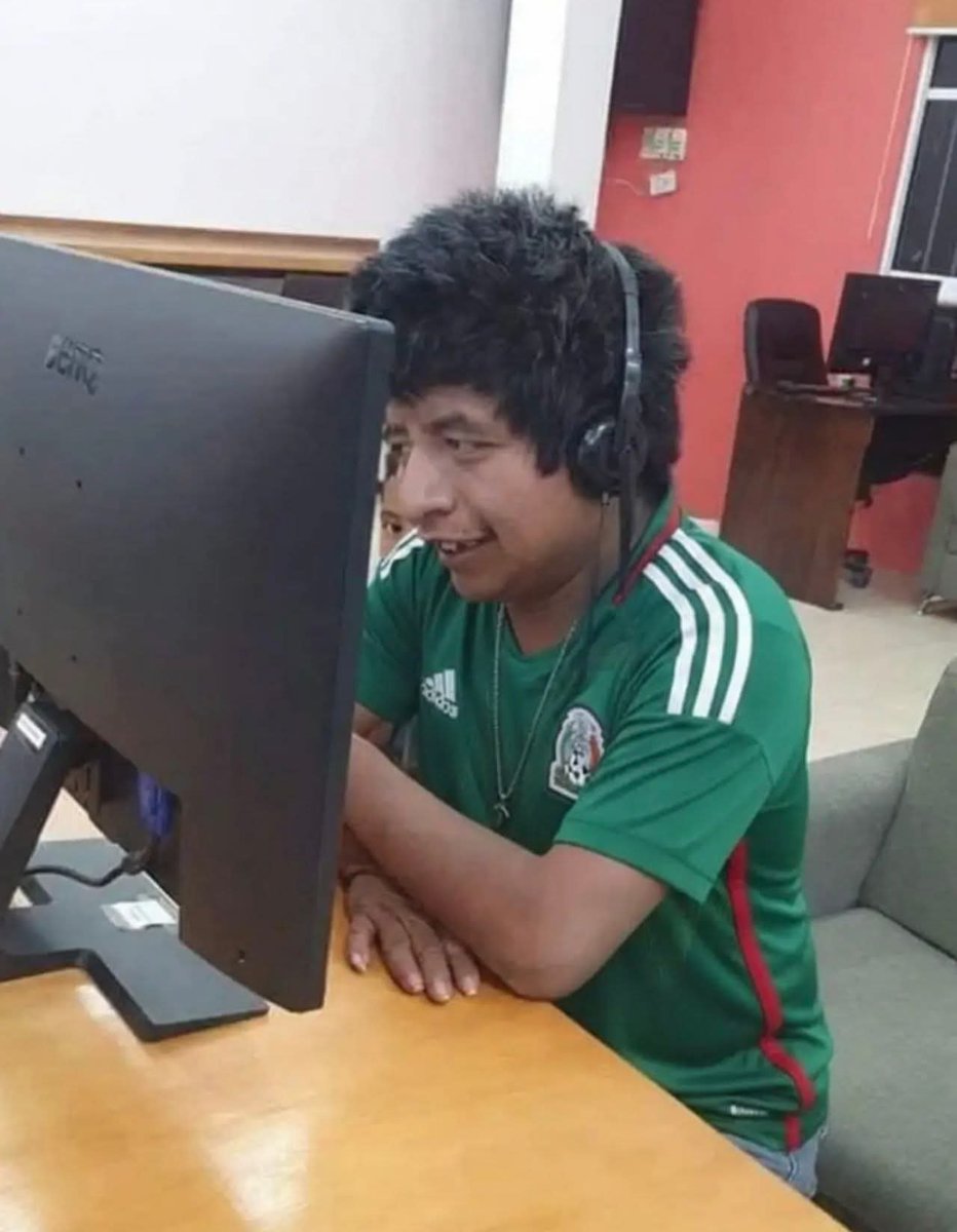 Lingash237220's tweet photo. @vanivash @Sheiruz90912107 "Nadie los conozca" El que se compro el verificado teniendo 35 seguidores ,kbron en tu casa nomas te conocen 🥀 https://t.co/wWugNJRHEK