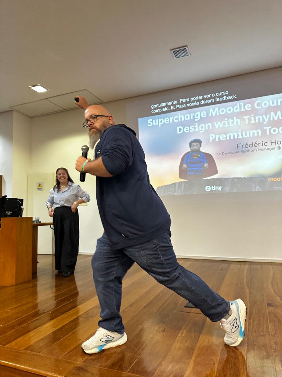 joinTiny's tweet photo. And he's off! @fharper had fun on stage at @moodlemoot in Brasil! 

He will be there tomorrow as well, find him and ask him questions about all things TinyMCE &amp; Moodle! https://t.co/VC4IBOiaf2